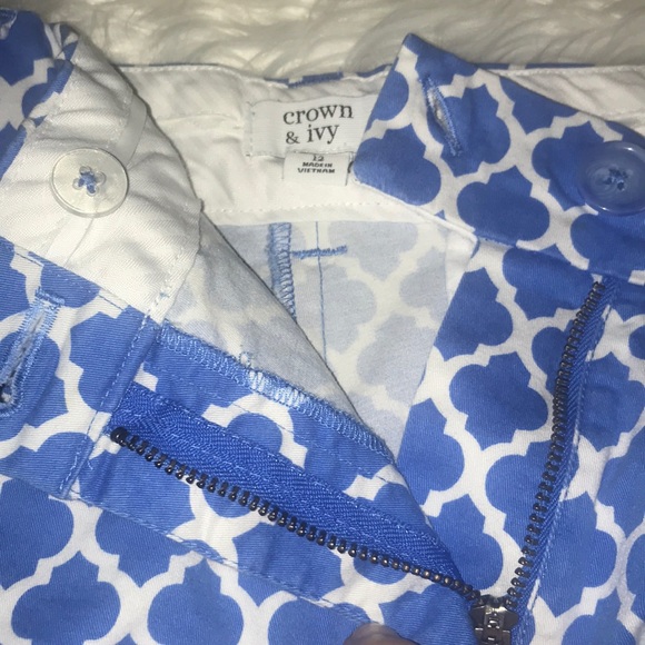 🧩Crown & Ivy Blue/White Diagonal Print Shorts🧩 - Picture 6 of 6